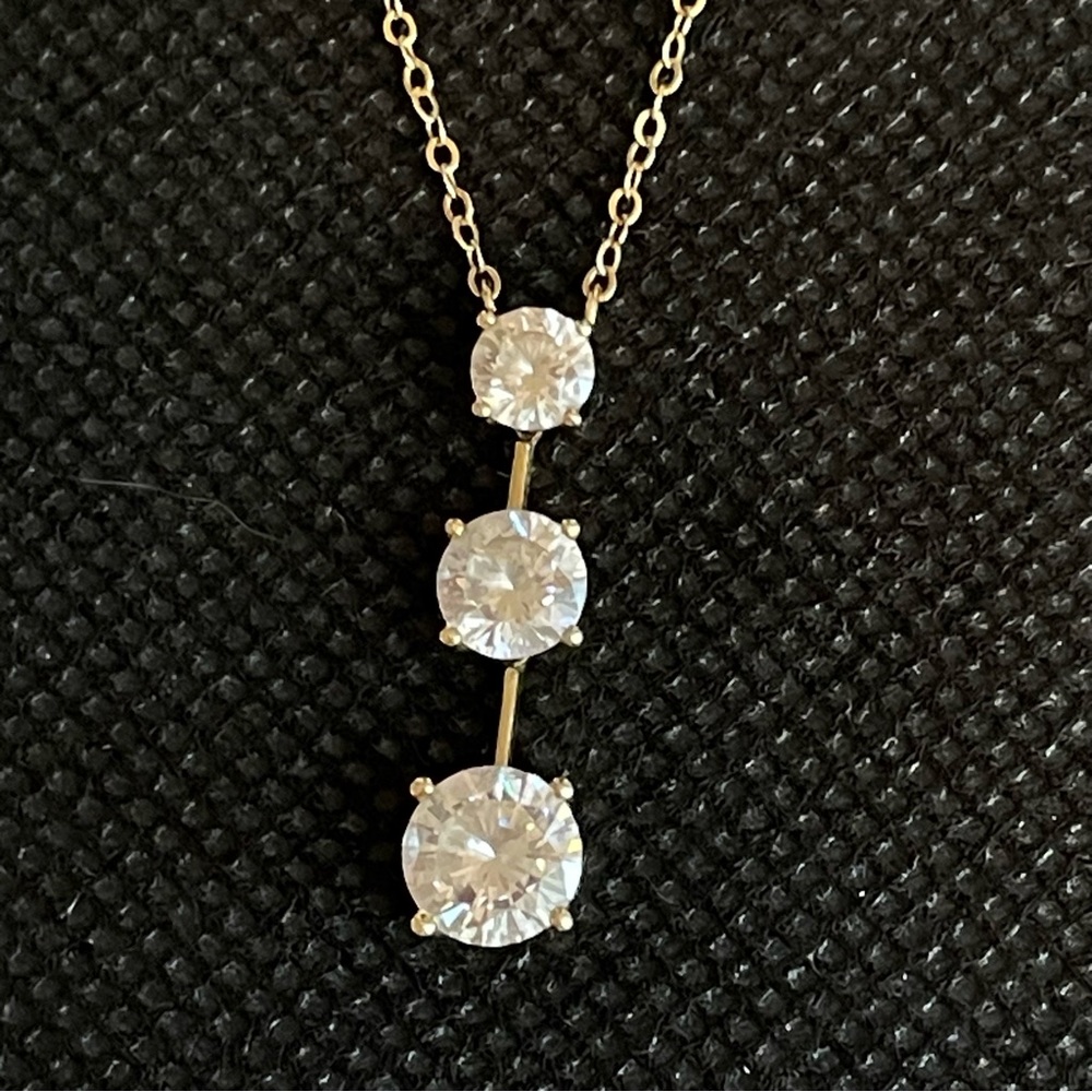 Three Stone Diamond Stick Pendant Yellow Gold 14k DE Chain Link Brilliant Dainty